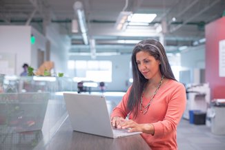 pexels-linkedin-sales-navigator-3867841